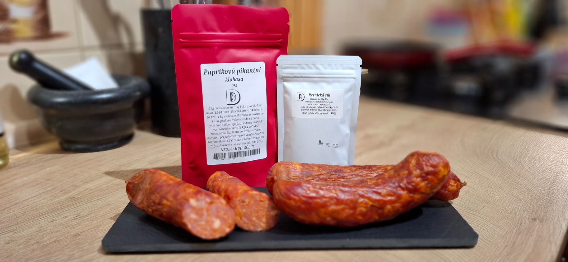 Paprikové pikantní klobásy 